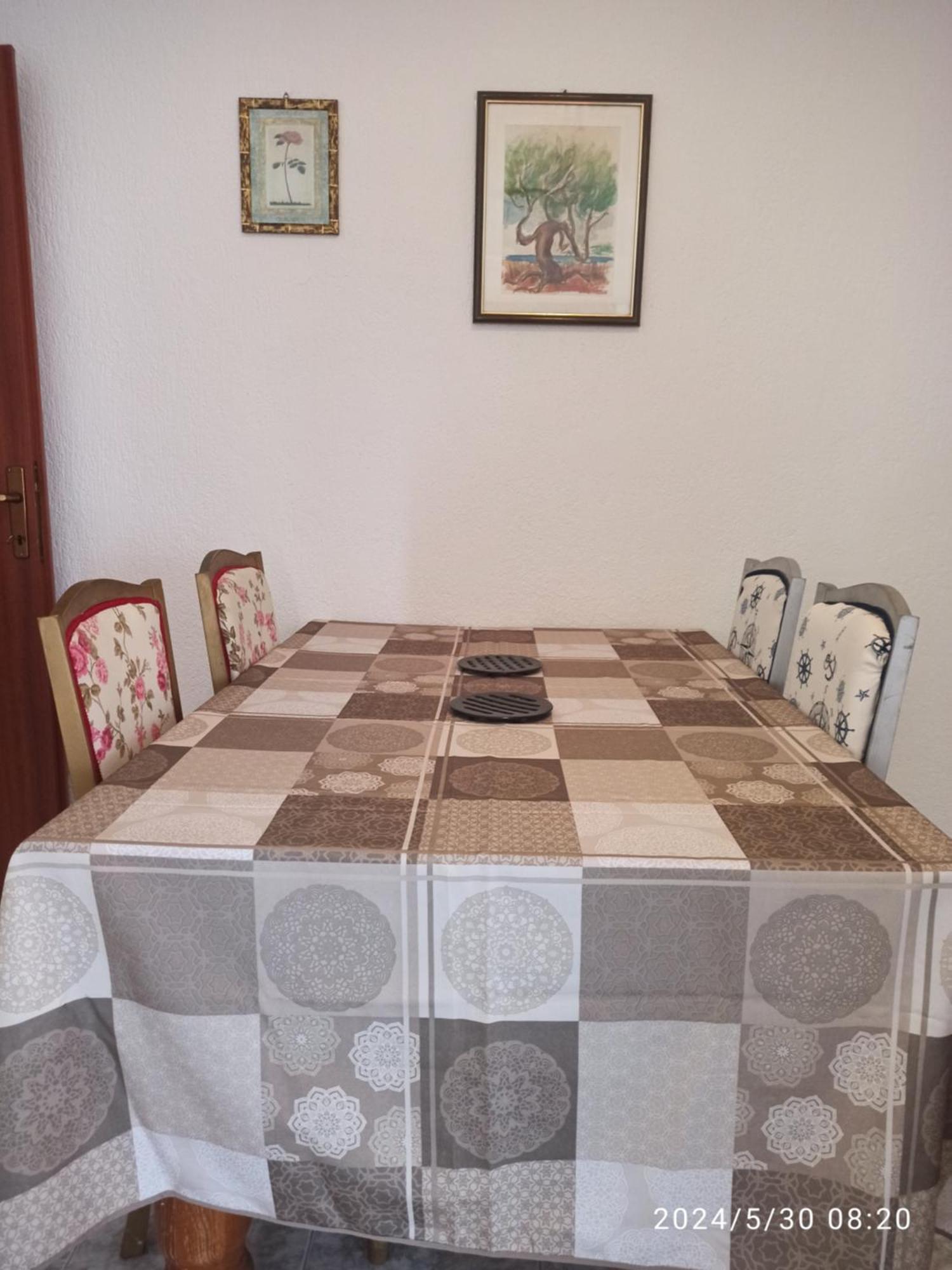 Apartments Solta Necujam Luaran gambar