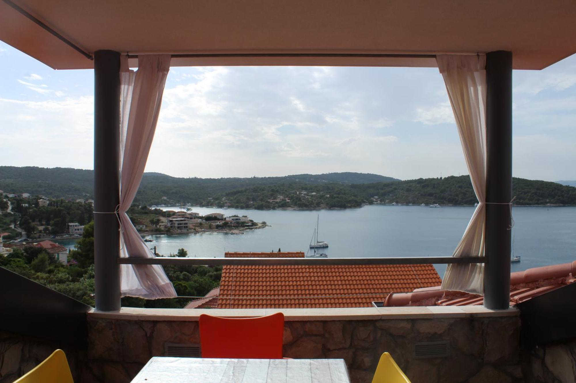 Apartments Solta Necujam Luaran gambar