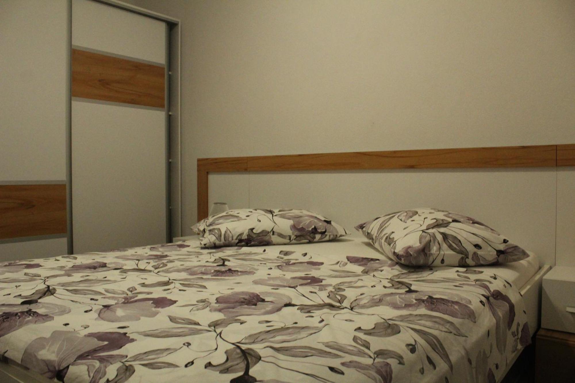 Apartments Solta Necujam Luaran gambar